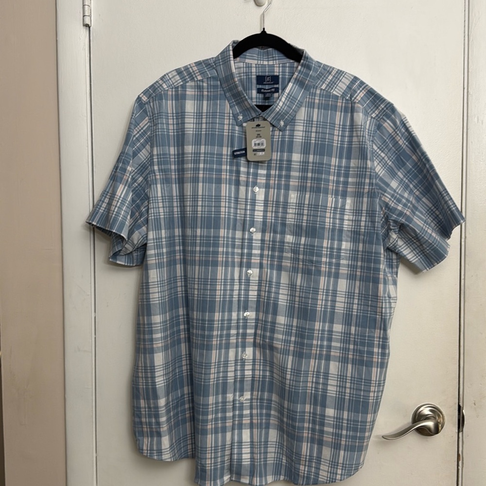 Men’s short sleeve dress shirt